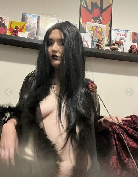 Skullpocket hübsche akt bilder