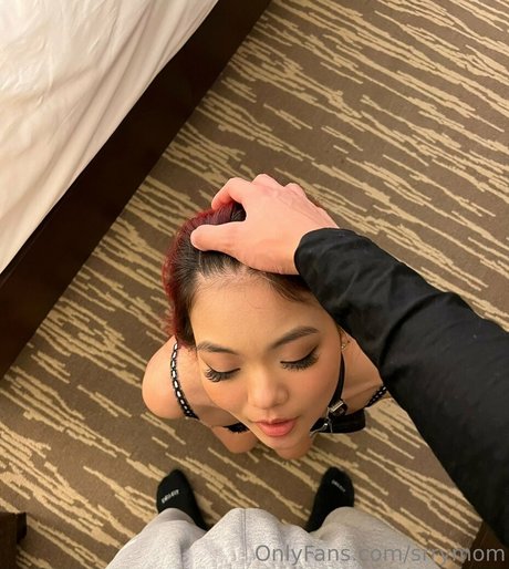 mollige blonde onlyfans erotische pornographische bild