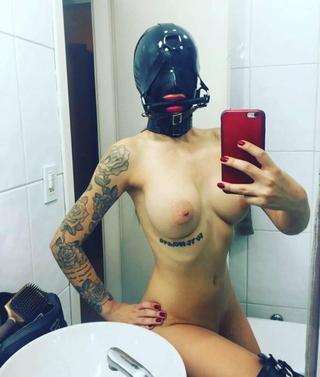 Mistress TT S schöne nackt foto