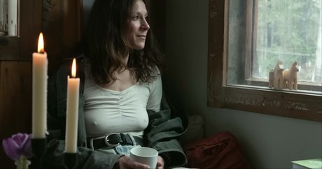 Under The Pines sexy beste foto