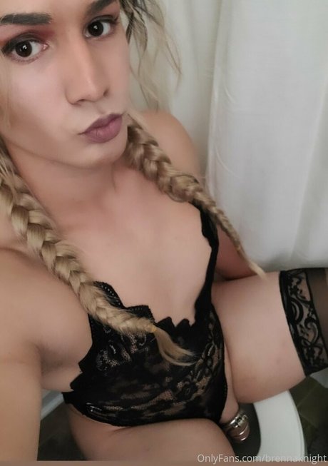 Brenna Knight hd pornografische fotos