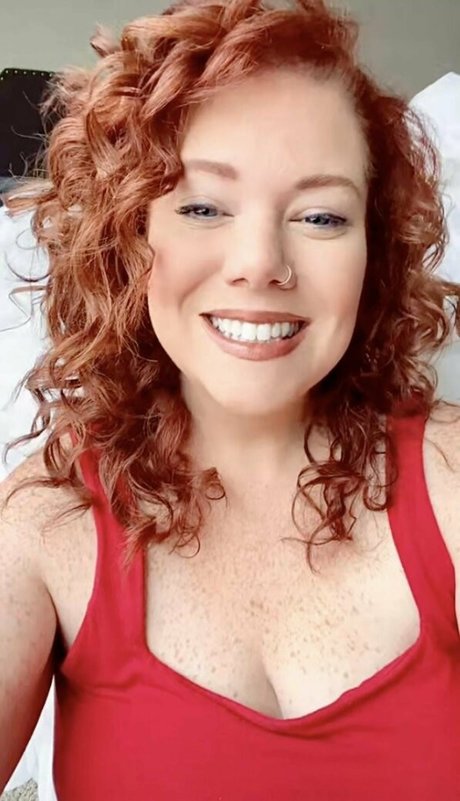 Naughtyexpastorswife exklusive sexy foto