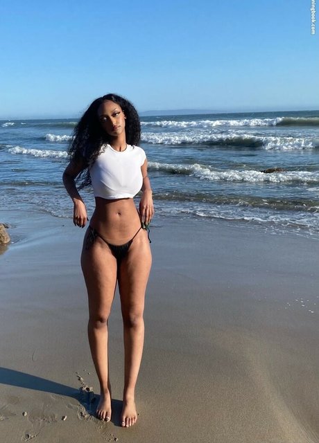 Solaya Ismail sexy perfekte galerien