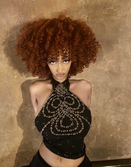 Solaya Ismail erotische schöne bilder