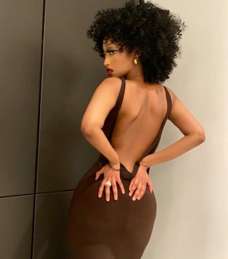 Solaya Ismail heiße perfekte bilder