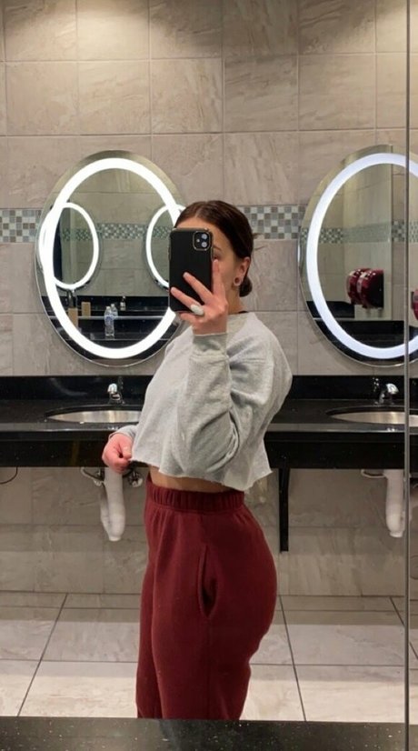 rhyrhyie erotische sexy fotos