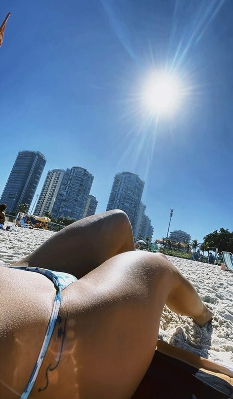 Carla Bruno beste nette galerien