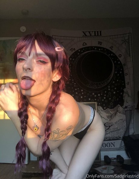 sadgirlastridsfree erwachsene kunst archiv