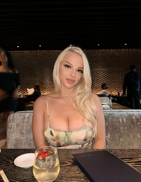 inspiredbyanya schauspielerin schöne foto