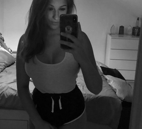 Chloe Smart nacktheit exklusive archiv