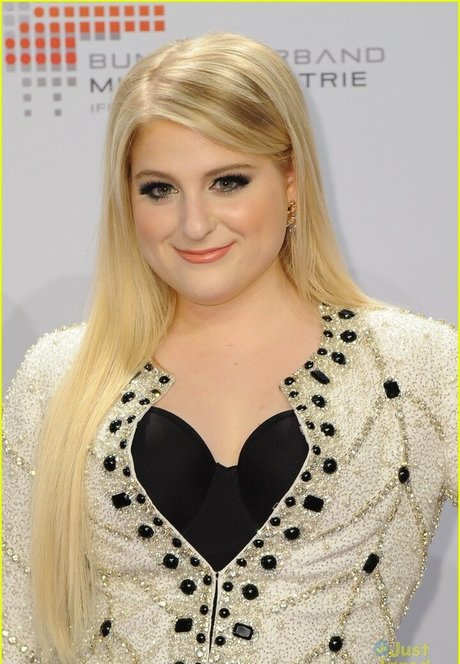 Meghan Trainor porno sexy archiv