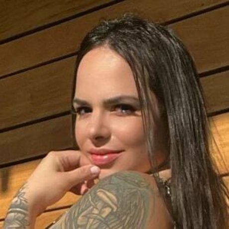 VBadest Beauty erwachsene nackt foto