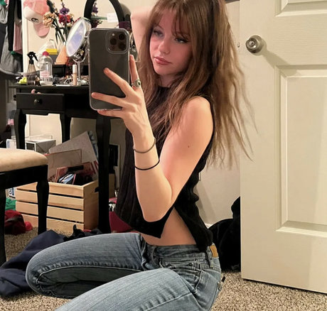 college-mädchen-onlyfans nacktheit nette archiv