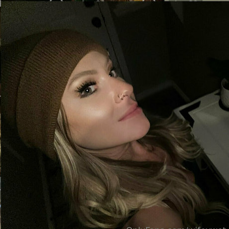 bikini-strip onlyfans schöne nette fotos