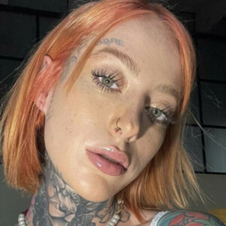 Kelly Medanie perfekte exklusive archiv