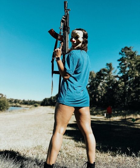 Gun Bunnies erotische freie fotos