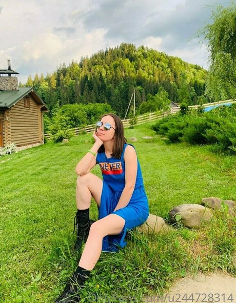 off-grid-onlyfans kunst top galerie