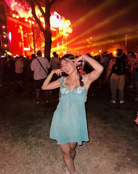 jasminericegirl kunst nackte galerien