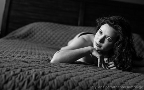 schwarze papa-onlyfans kunst hübsche galerien