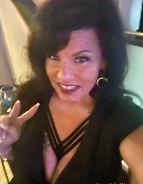 Freekielikeme model nacktheit bilder