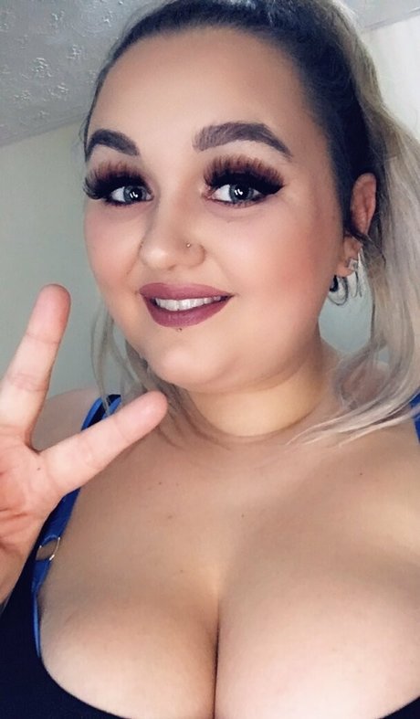 btattooed angel akt archiv