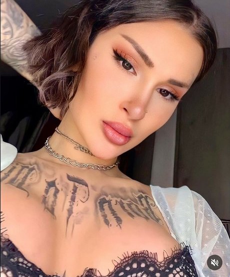 Damla Ozden pornostar erotische bilder