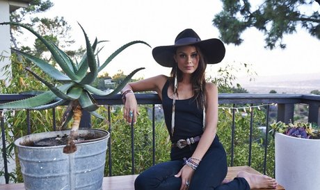 Nathalie Kelley perfekte erwachsene archiv