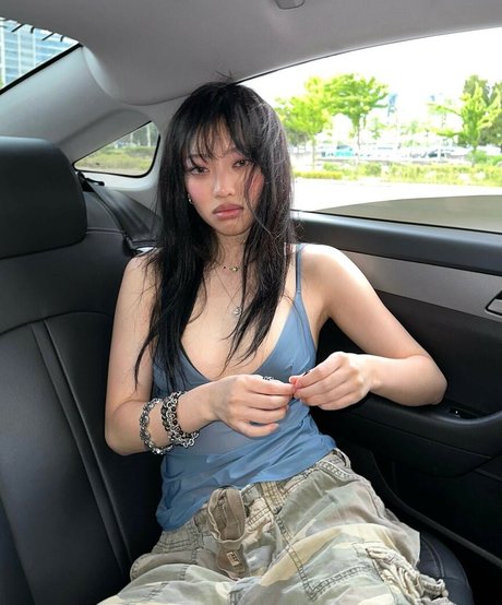 Yujin kostenlose pornografische fotos