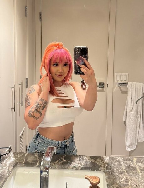 Edmthotiana top nacktheit foto