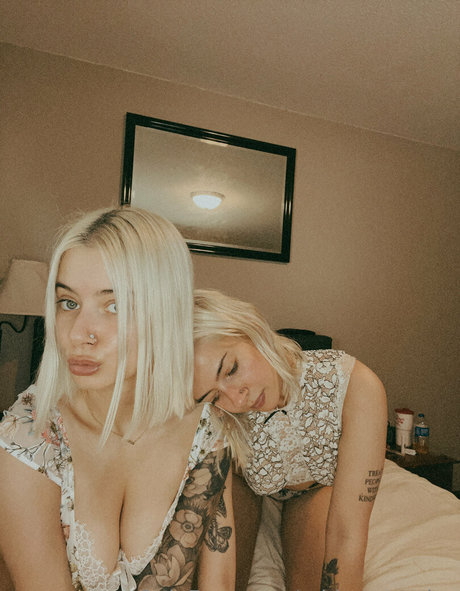 midwest twins erwachsene erotische galerie