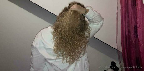 curvyadiction schöne erotische bilder