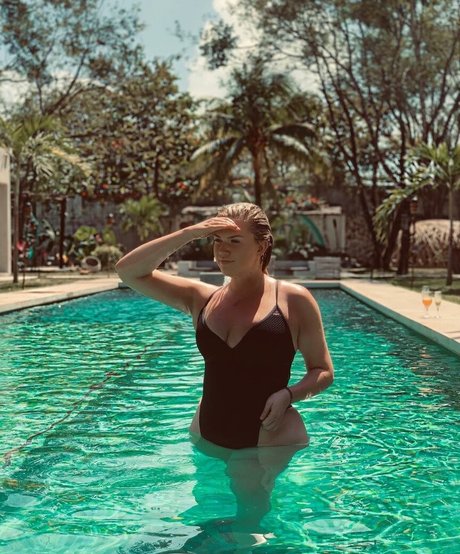 Morgan Adams top schöne galerien