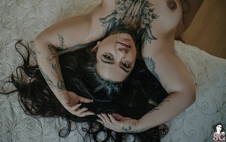 Satturne xxx pornostar fotos