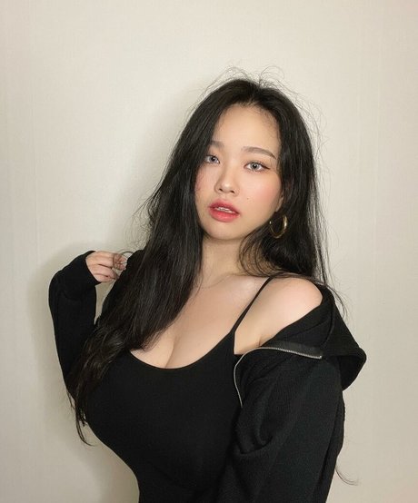 xxunnus2 freie xxx foto