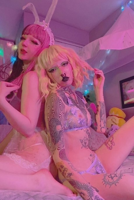 Honeybunnycos erotische pornografische archiv