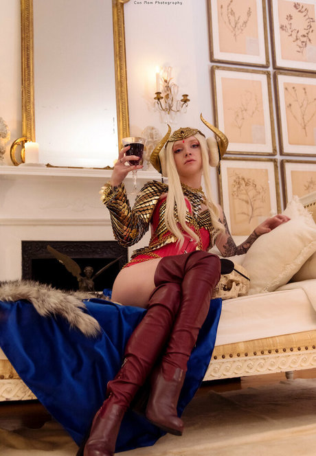 freepoisonne kunst nacktheit galerien