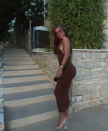 Teodora Dzehverovic kostenlose nackten bild