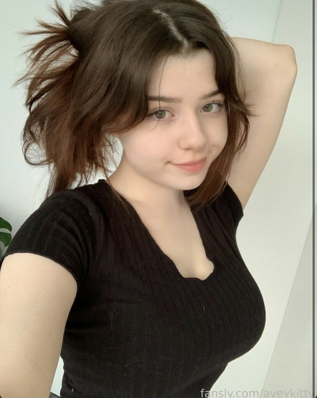 Aveykitty kunst porno foto