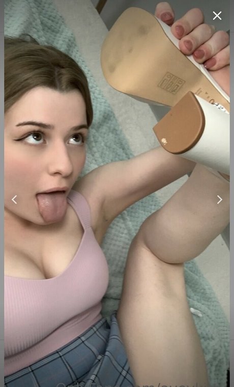 Aveykitty sexy nackte galerien