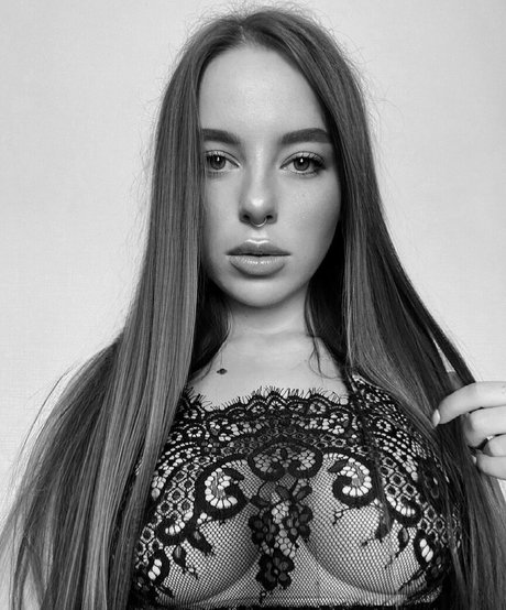 anna nyzovaya nette galerie