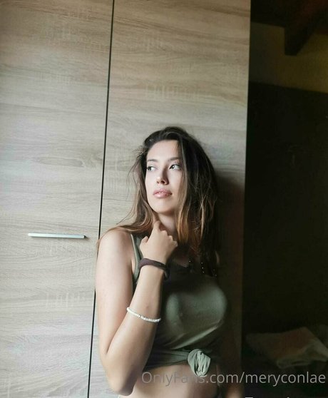 meryconlae hübsche akt foto