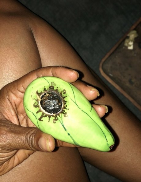 Sinnamon Love porno nackten galerien