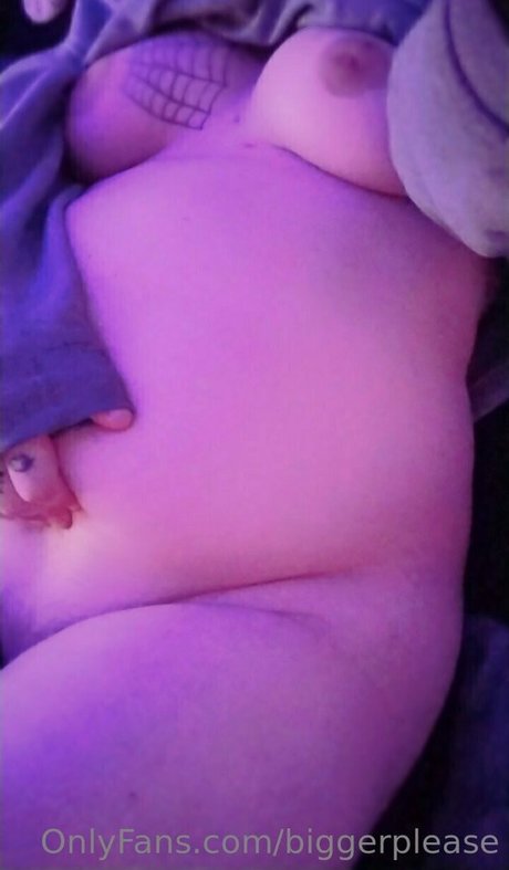 biggerplease xxx nacktheit foto