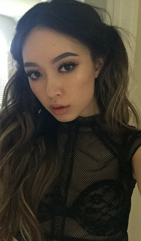 basedlilv erotische nackt archiv