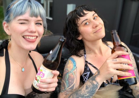 Holly Conrad kunst hübsche archiv