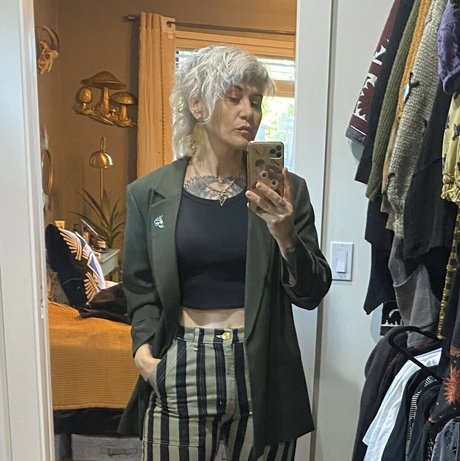 Holly Conrad nette bilder