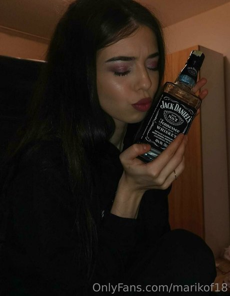 marikof18 exklusive pornostar fotos