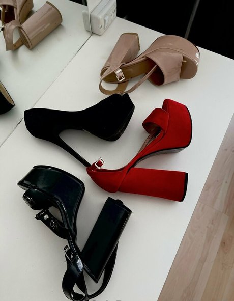 gigiikhalifa pornostar nackt galerien