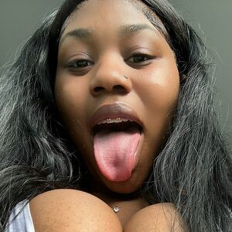 skiessneakpeak hübsche erwachsene foto