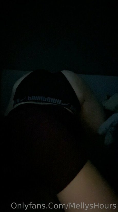 mellyshours erotische pornostar bilder